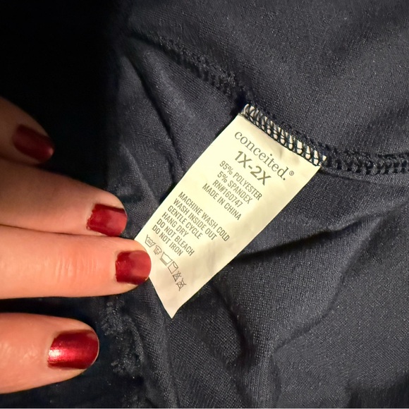 Two Pair of Velvet Jogger Pants Navy and Black XL - Picture 8 of 8